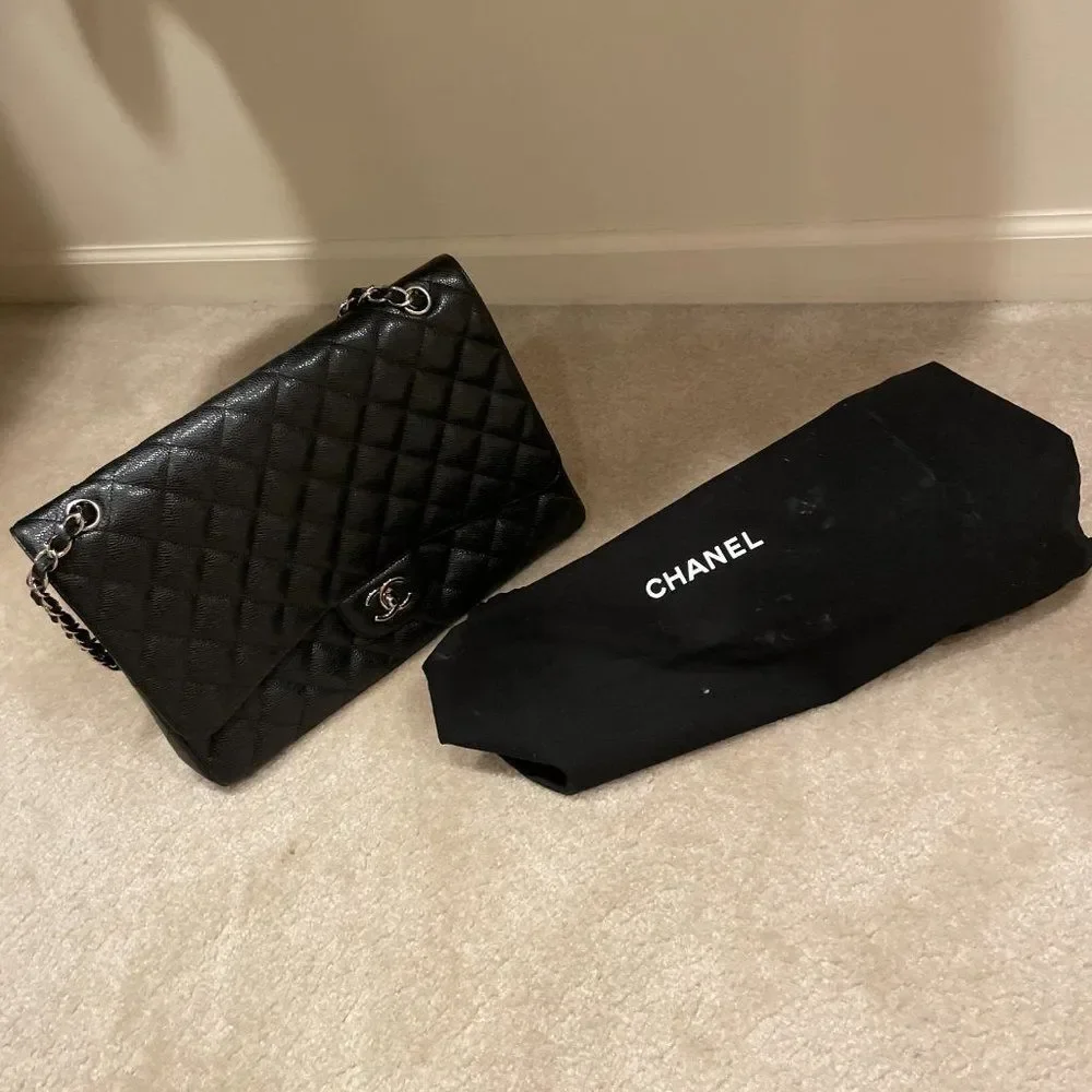 CHANEL maxi classic bag - Picture 2 of 7